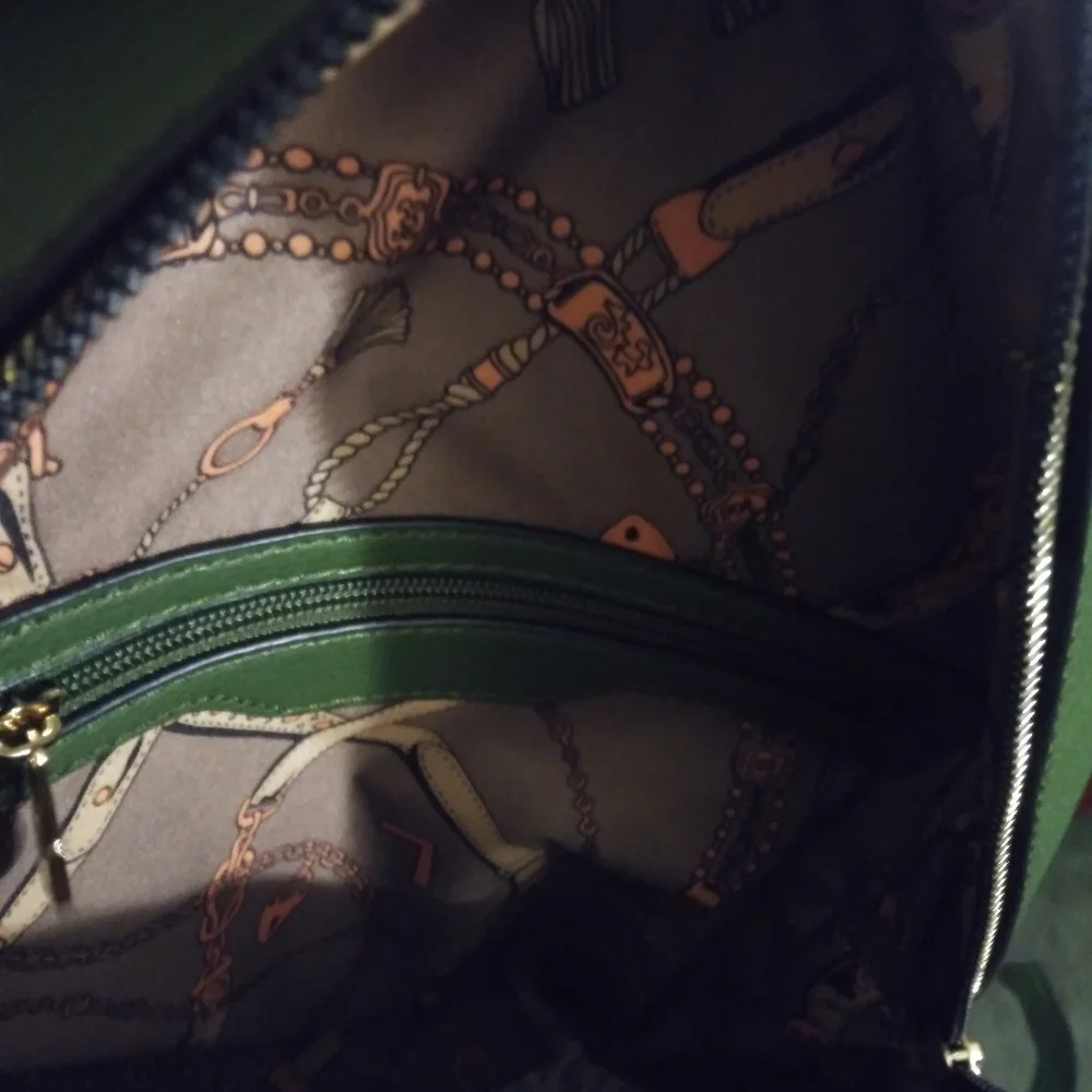 Backpack - Picture 3 of 4